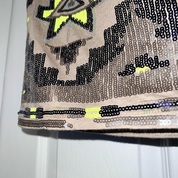 EXPRESS Mini Skirt With Sequin Design - Picture 3 of 4